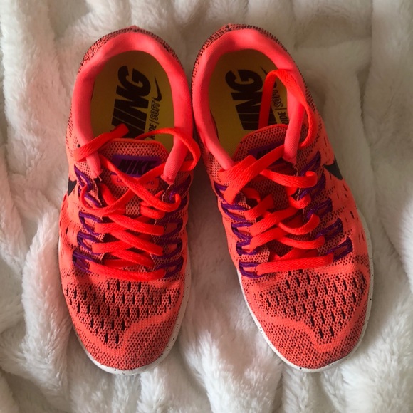 Nike LunarTempo Running Neutral Ride Soft Shoes - Picture 2 of 5